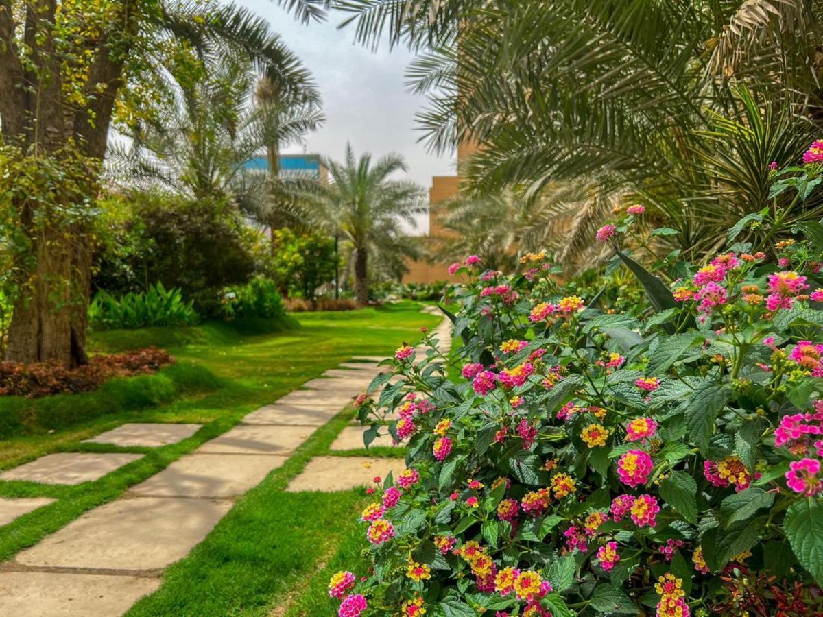 Grand Millennium Al Seef Basra 외부 사진