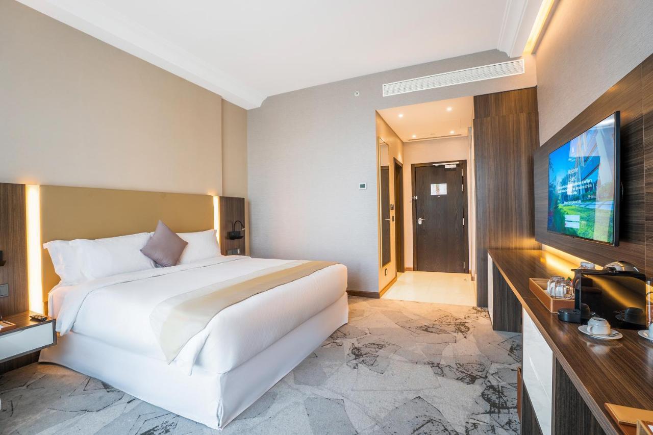 Grand Millennium Al Seef Basra 외부 사진