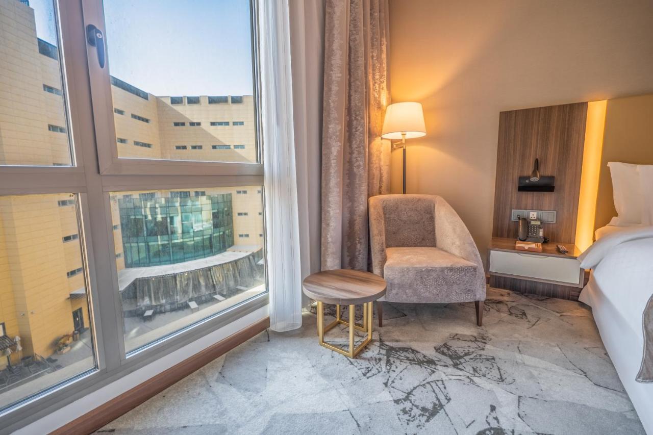Grand Millennium Al Seef Basra 외부 사진